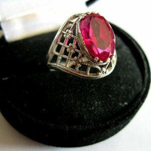 Delicate BEAUTY Vintage USSR Silver 875 Ruby ring